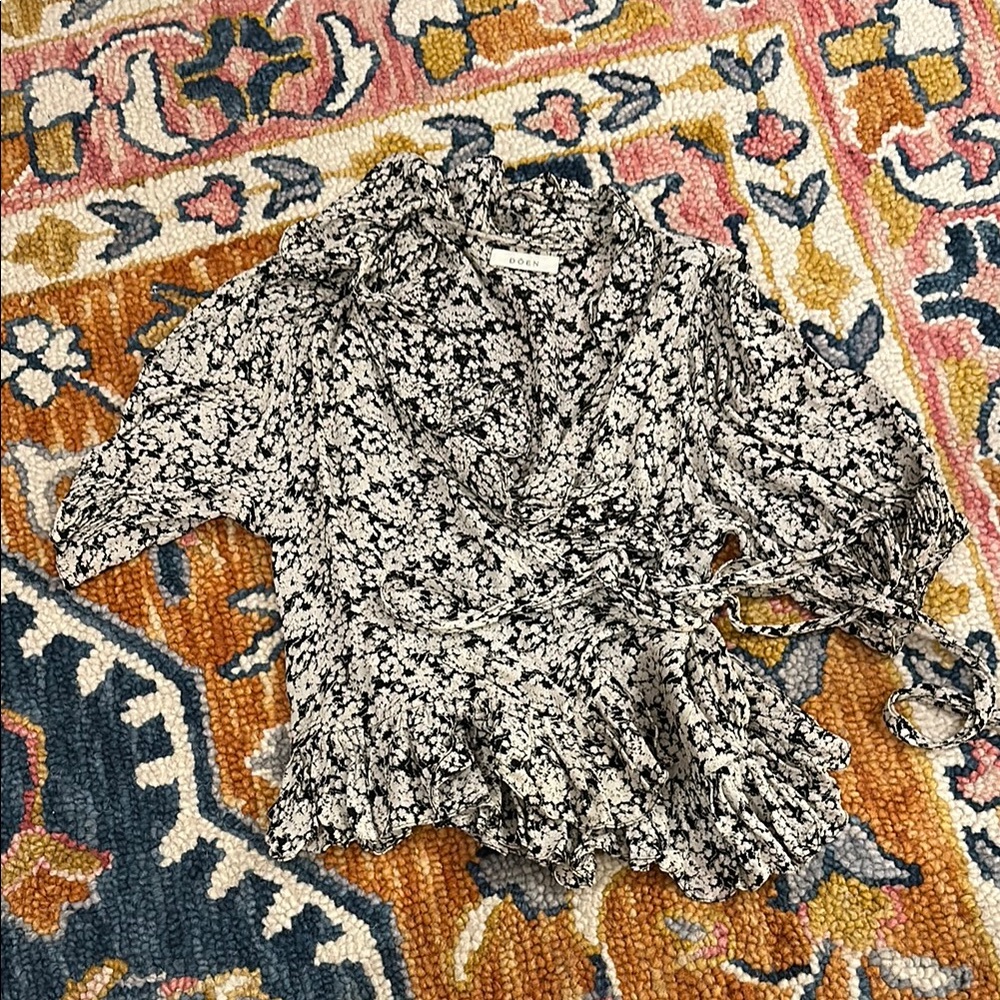 NWOT Doen Viola Ruffle Wrap Blouse in Black and White SZ M